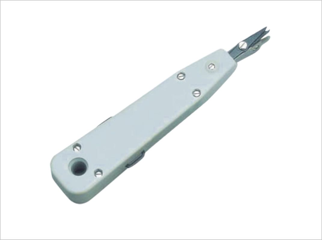 As ferramentas da fiação da rede com fio emendam o conector para os sistemas prendendo integrados YH00